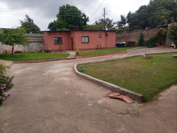 spacious-property-for-sale-in-woodlands-big-1