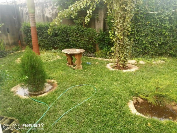 spacious-3-bedroom-house-for-sale-in-meanwood-kwamwena-big-3