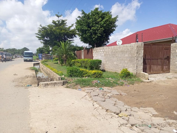 3-bedroom-house-for-sale-in-barlastone-big-1