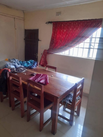 2x2-bedroom-flats-for-sale-in-phi-big-4