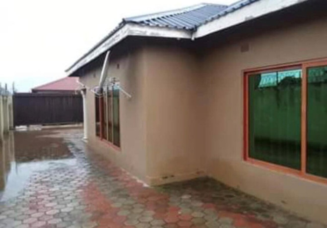 4-bedroom-house-for-rent-in-meanwood-kwamwena-big-1