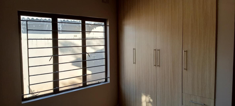 2-bedroom-flat-for-rent-in-avondale-big-1