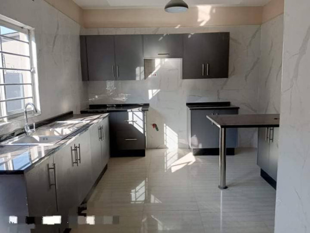 3-bedroom-flat-for-rent-in-chalala-big-1