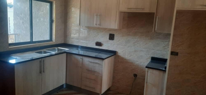 3-bedroom-flat-for-rent-in-ibex-hill-big-7