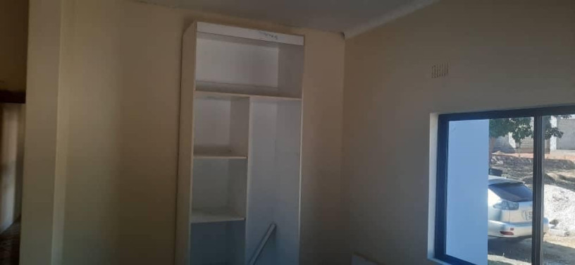 3-bedroom-flat-for-rent-in-ibex-hill-big-6