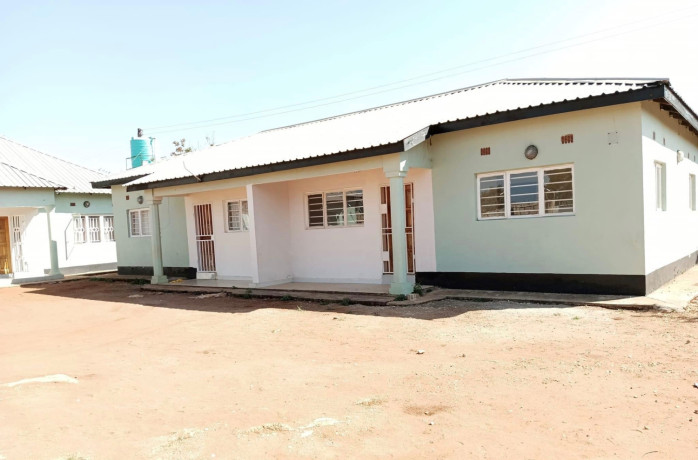 2-bedroom-flat-for-rent-in-chalala-big-0