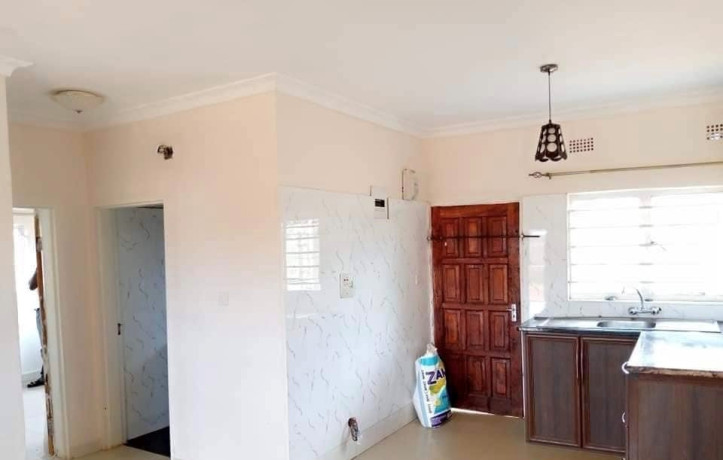 2-bedroom-flat-for-rent-in-chalala-big-5