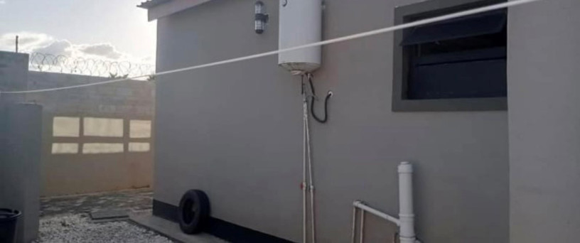 2-bedroom-flat-for-rent-in-ibex-hill-big-3