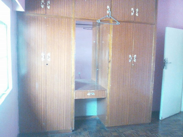 commercial-three-bedroom-house-in-long-acres-big-7