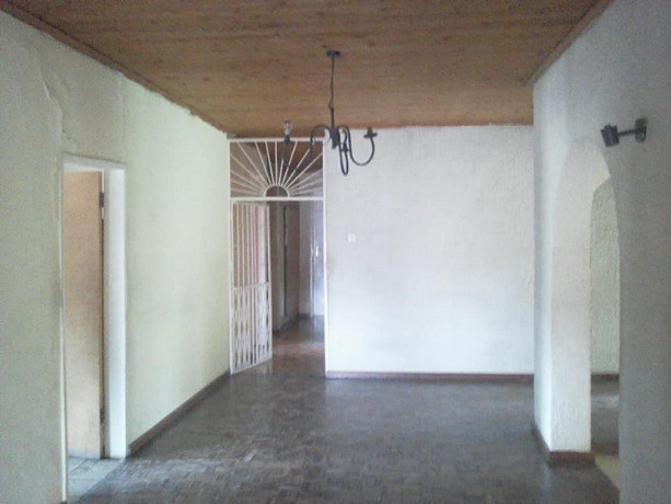 commercial-three-bedroom-house-in-long-acres-big-6