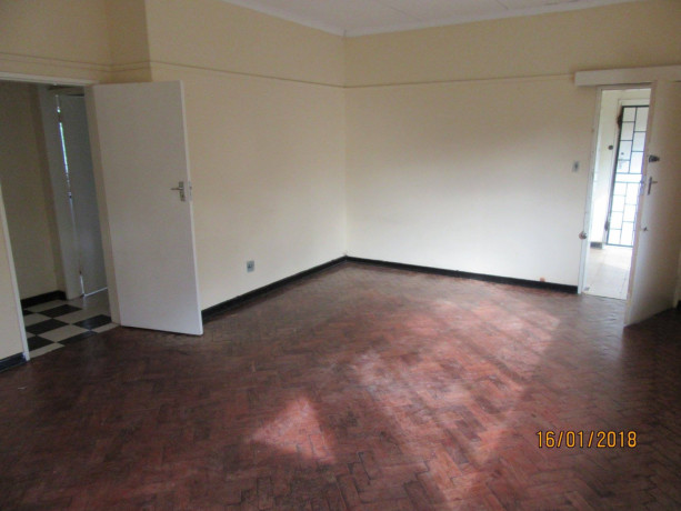 2-bedroom-flat-in-ridgeway-lusaka-big-2
