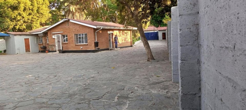 3-bedroom-house-for-sale-in-rhodespark-big-1