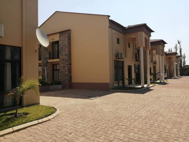 3-bedroom-apartment-for-rent-in-emmasdale-big-0