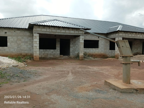 33-bedroom-house-for-sale-in-ibex-meanwood-big-2