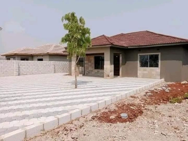 3-bedroom-house-for-sale-in-new-kasama-big-4