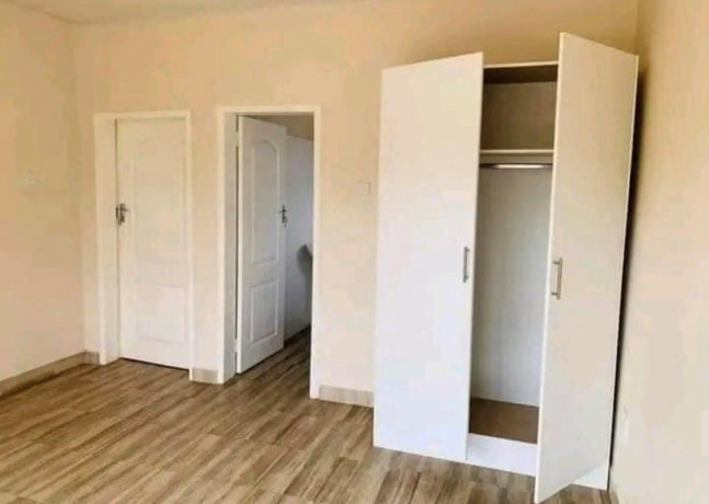 3-bedroom-flat-for-rent-in-ibex-hill-big-5