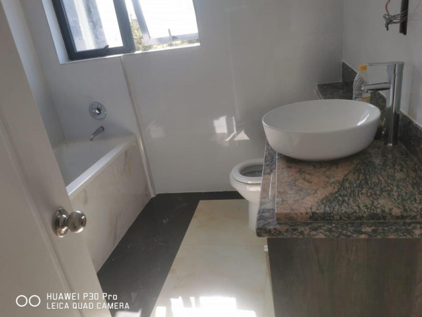 3-bedroom-flat-for-rent-in-makeni-big-5