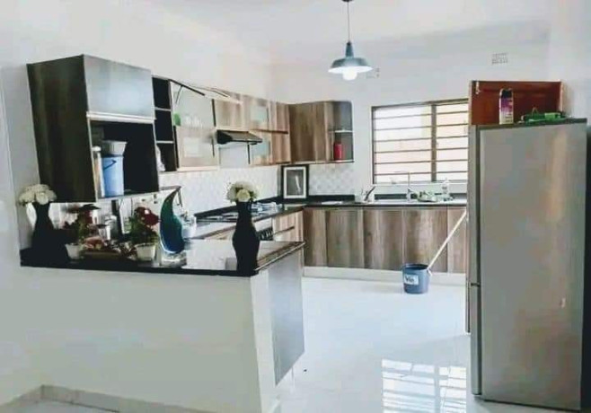 3-bedroom-flat-for-rent-in-chalala-big-5