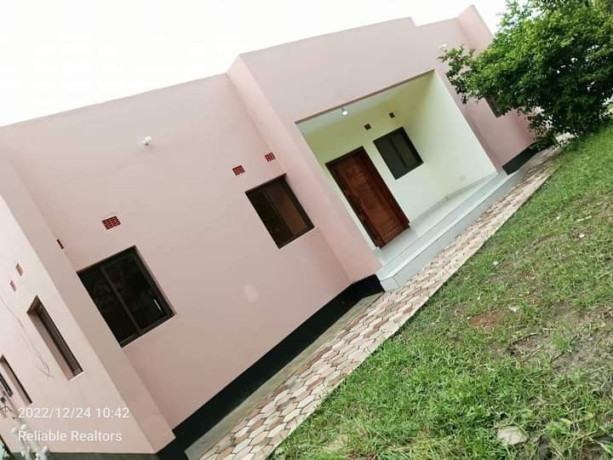 3-bedroom-flat-for-rent-in-chalala-rockview-big-1
