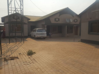 spacious-3-bedroom-flat-in-libala-south