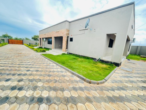 3-bedroom-house-for-sale-in-lilayi-estates-big-6