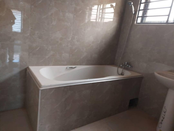 3-bedroom-flats-for-sale-in-chalala-big-5