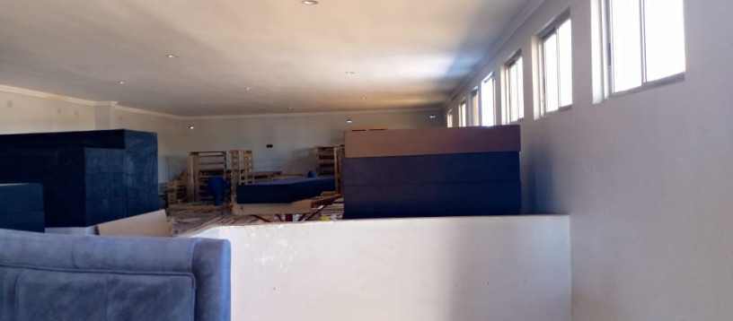 office-space-for-sale-in-rhodespark-big-2