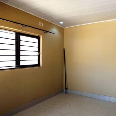 2-bedroom-flat-for-rent-in-chalala-big-1