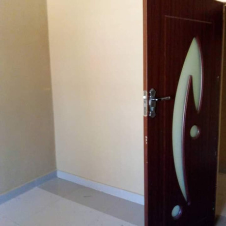 2-bedroom-flat-for-rent-in-chalala-big-7