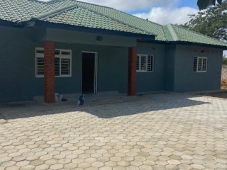 3-bedroom-flat-for-rent-in-lilayi