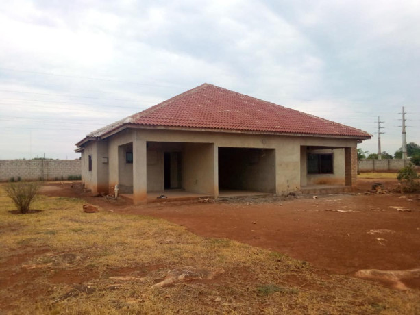 2-bedroom-house-for-sale-in-new-kasama-big-0