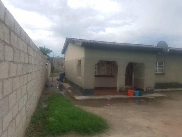 prime-property-for-sale-in-makeni-east-big-5