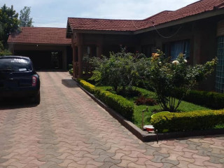 5-bedroom-house-for-sale-in-ibex-meanwood