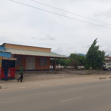 commercial-property-for-sale-on-mungwi-road-big-3