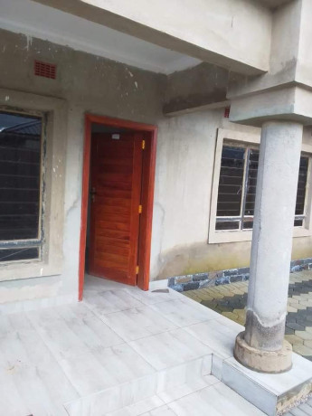 2-bedroom-flat-for-rent-in-chalala-big-1