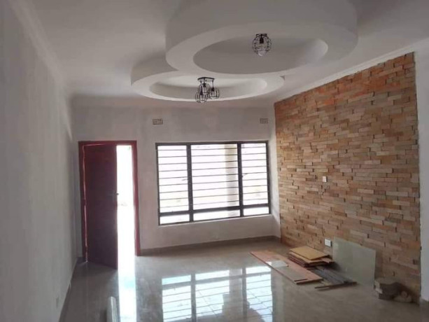 2-bedroom-flat-for-rent-in-chalala-big-7