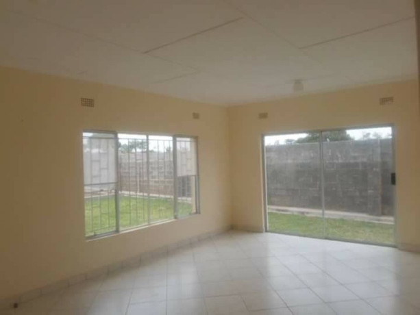 3-bedroom-flats-for-rent-in-new-kasama-big-3