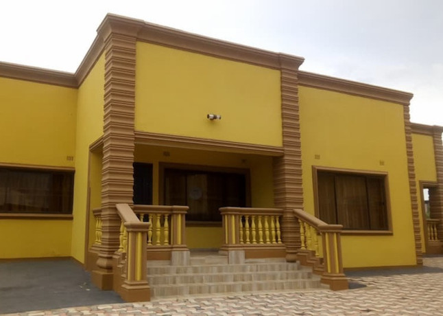 upmarket-3-bedroom-flats-for-rent-in-foxdale-big-0