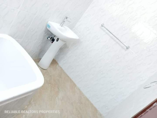 3-bedroom-flat-for-rent-in-makeni-big-5