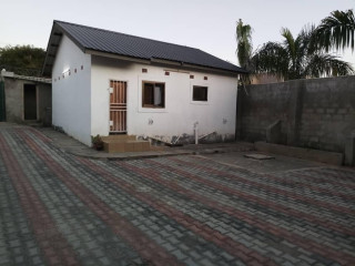 4-bedroom-house-for-rent-in-rhodespark