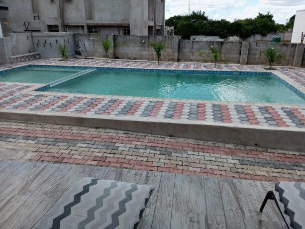 4-bedroom-house-for-rent-in-rhodespark-big-1