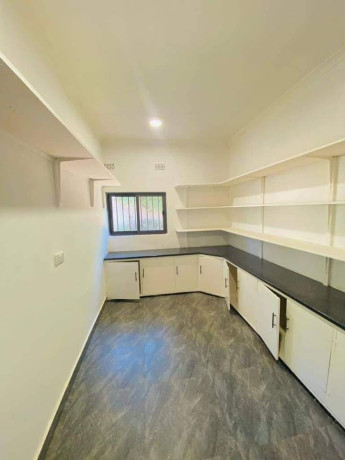 6-bedroom-flat-for-rent-in-kabulonga-big-2