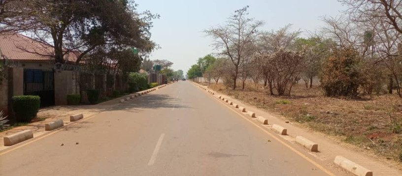 44m-by-42m-plot-for-sale-in-meanwood-ibex-big-0