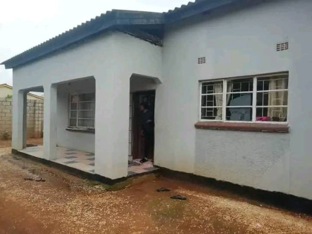 4-bedroom-house-for-sale-in-libala-south-big-2