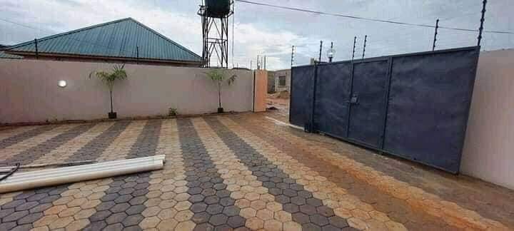 3-bedroom-house-for-sale-in-ibex-hill-big-2