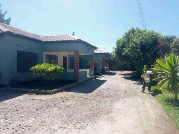 42-bedroom-flats-for-sale-in-makeni-main-big-3