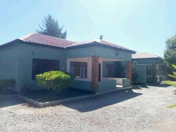 42-bedroom-flats-for-sale-in-makeni-main-big-0