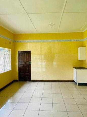 5-bedroom-house-for-sale-in-roma-big-6