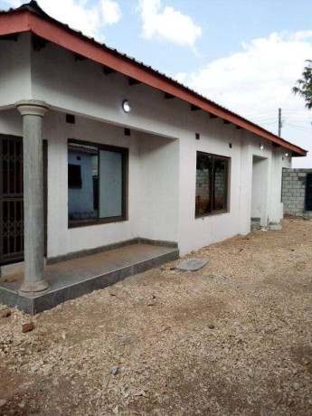 newly-built-flats-for-rent-in-chalala-big-9