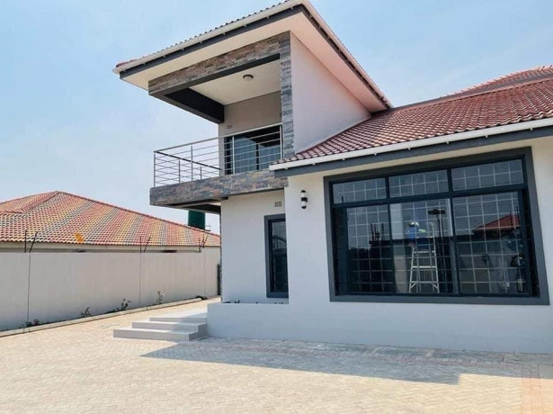 3-bedroom-house-for-rent-in-roma-park-big-1